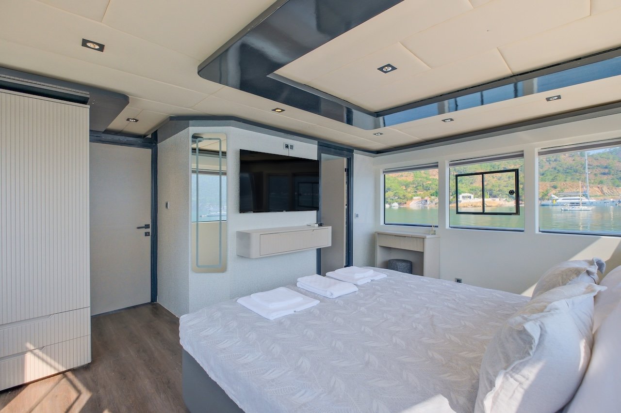 Alfa Luxury Trawler