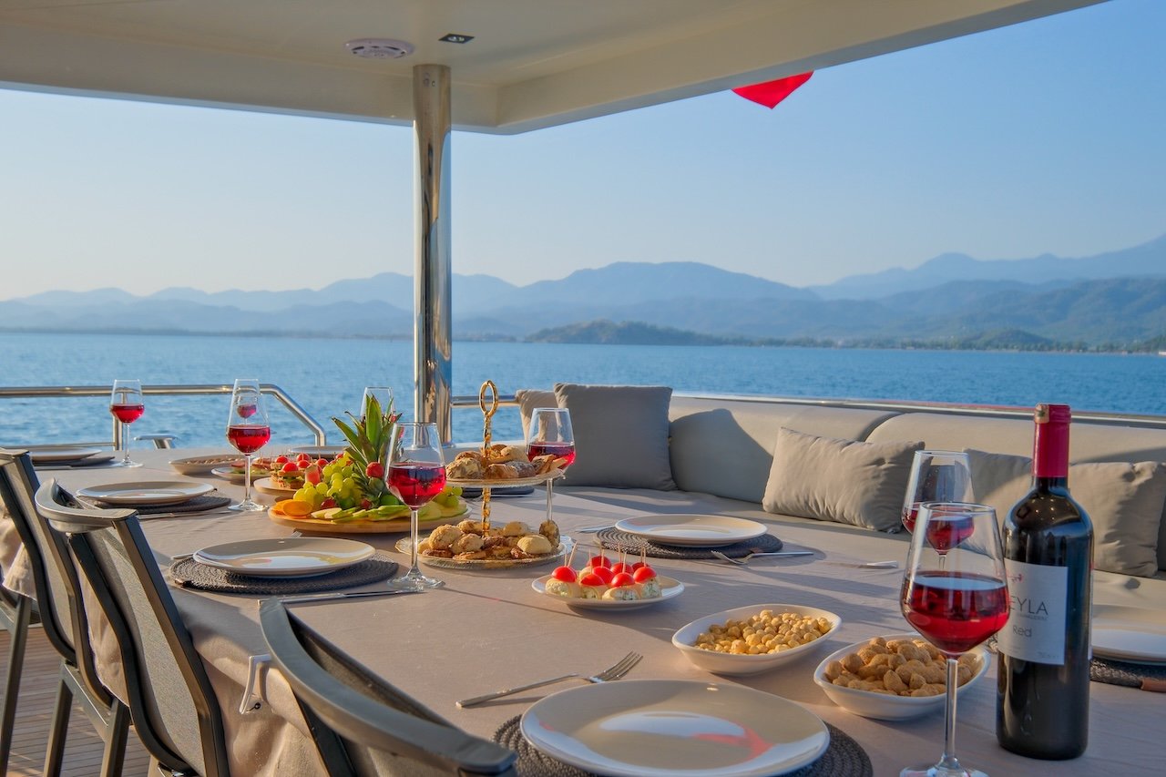 Alfa Luxury Trawler