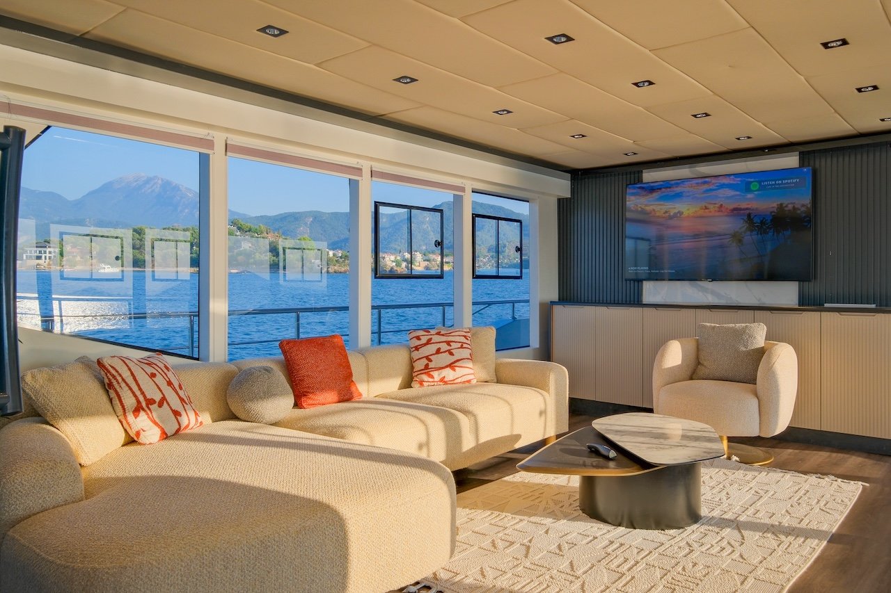 Alfa Luxury Trawler