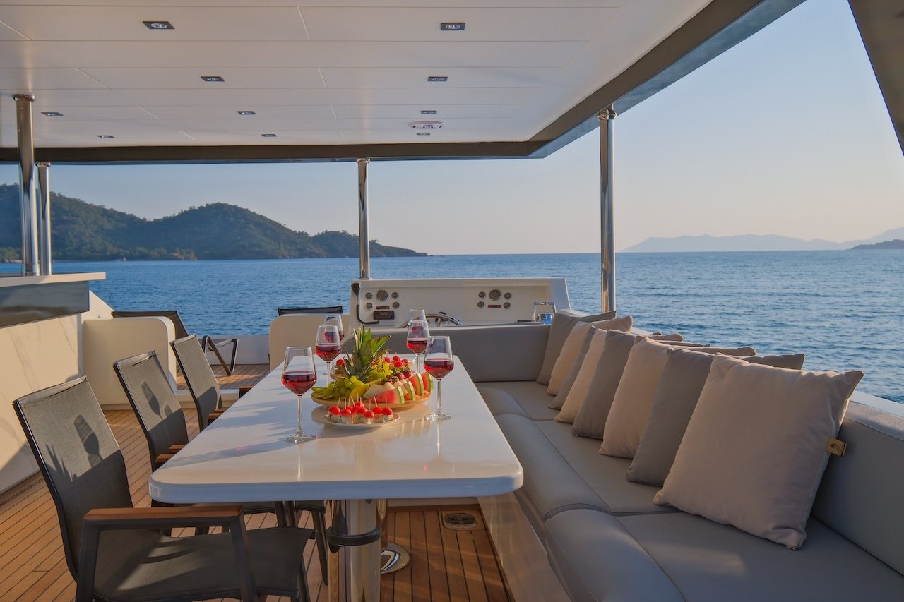 Alfa Luxury Trawler