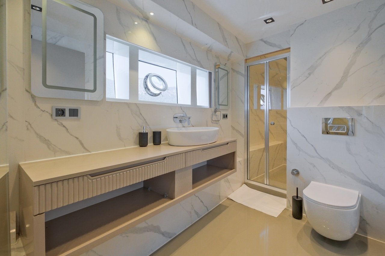 Alfa Luxury Trawler