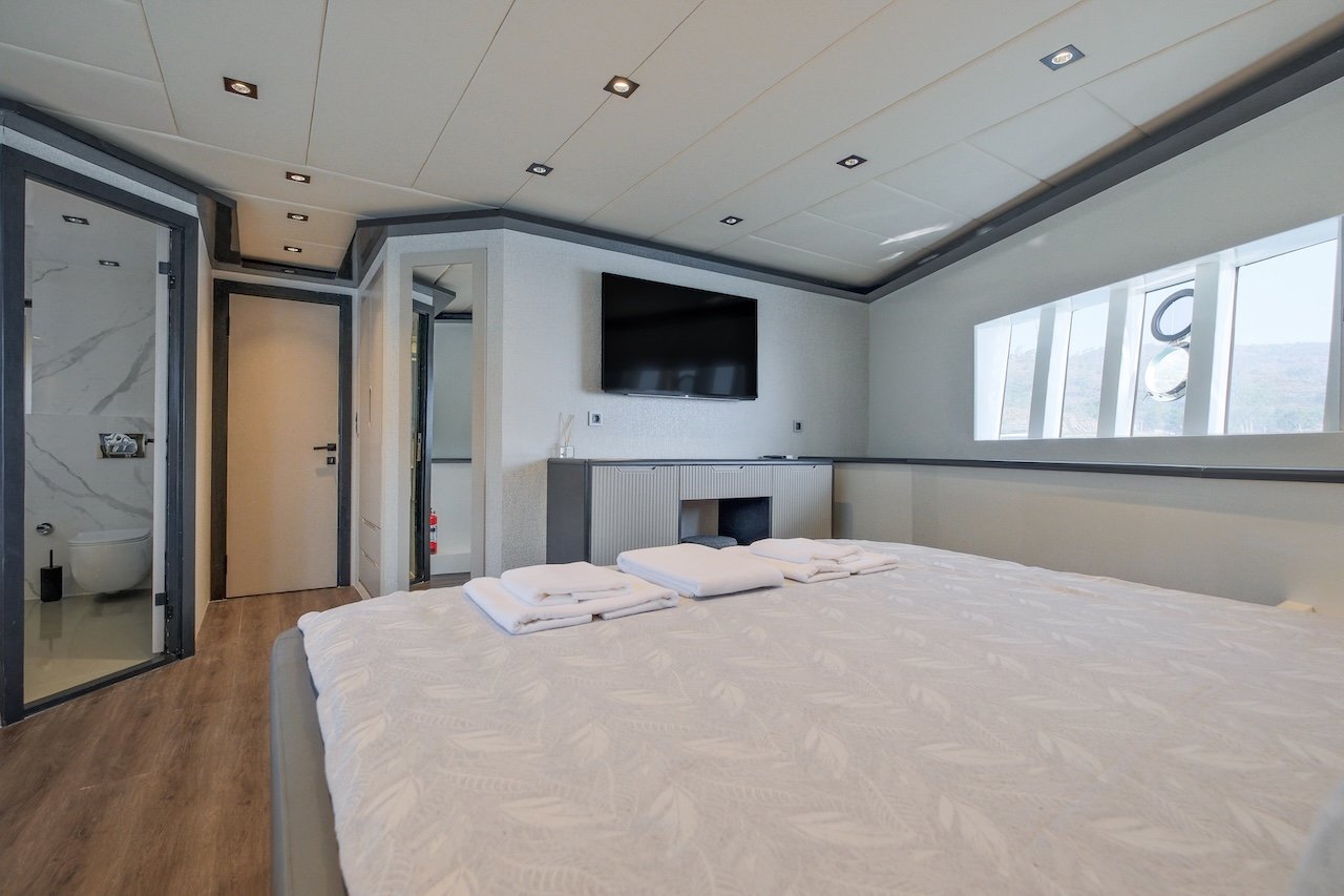 Alfa Luxury Trawler