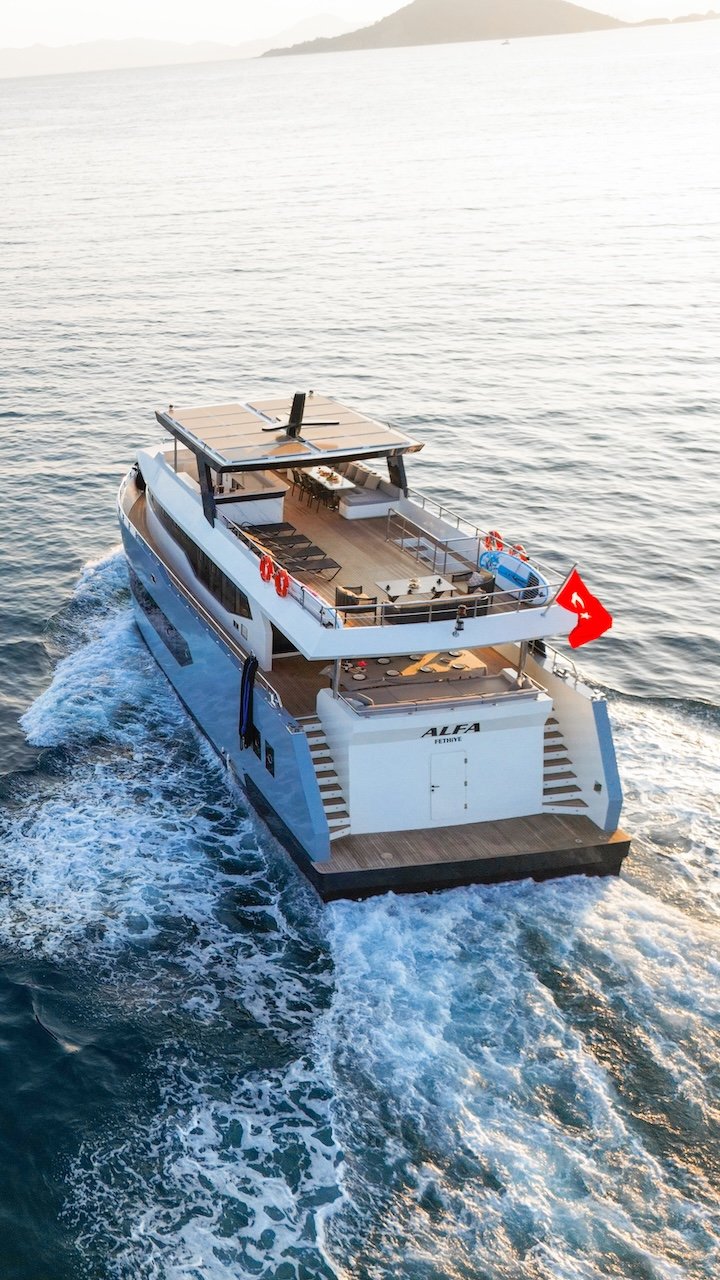 Alfa Luxury Trawler