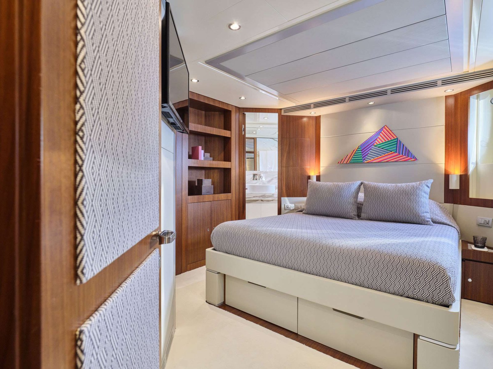 Luxury Motor Yacht BEYOND
