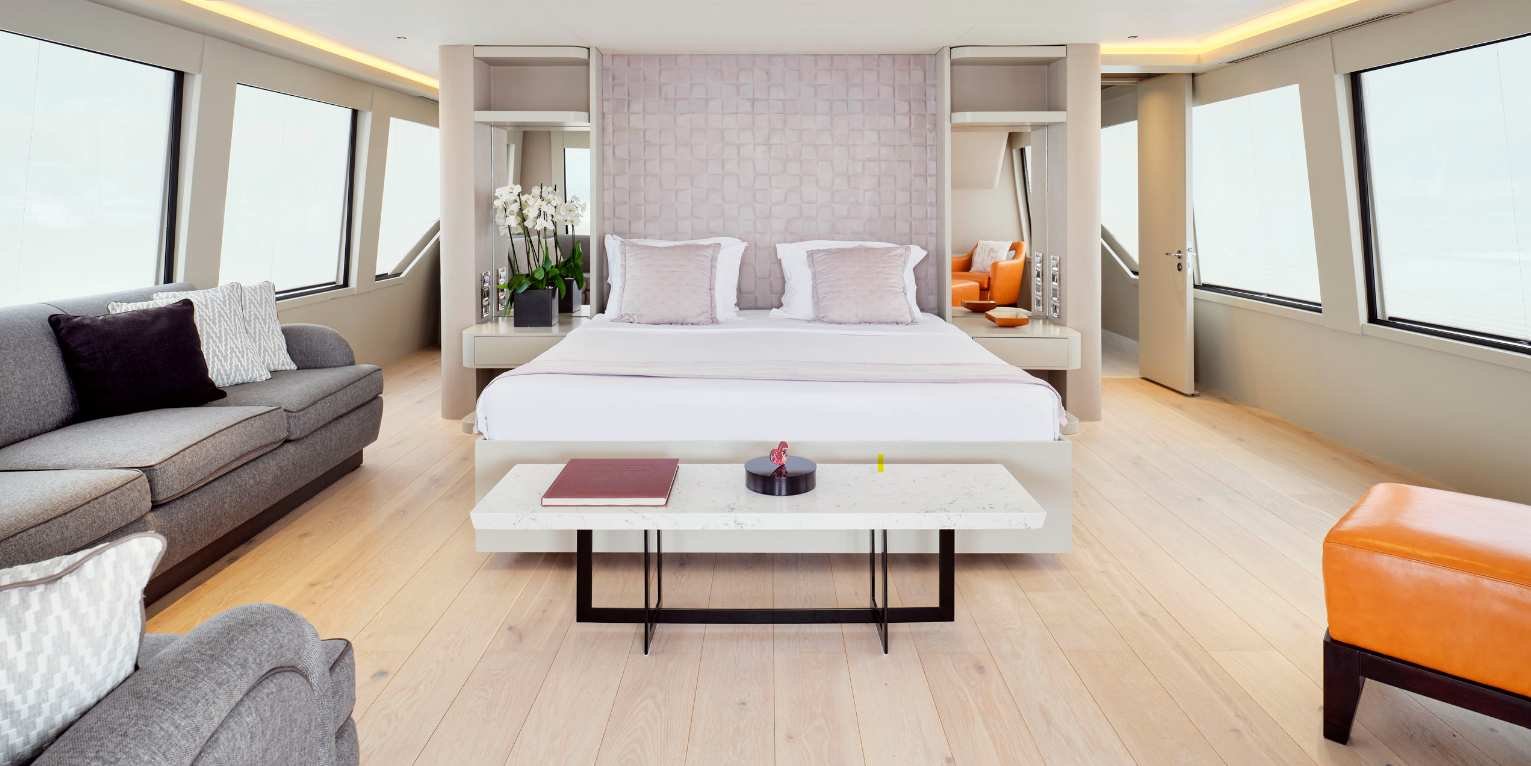 Luxury Motor Yacht ENDLESS SUMMER
