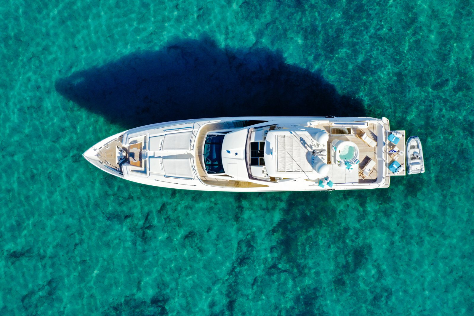 Luxury Motor Yacht INFINITAS