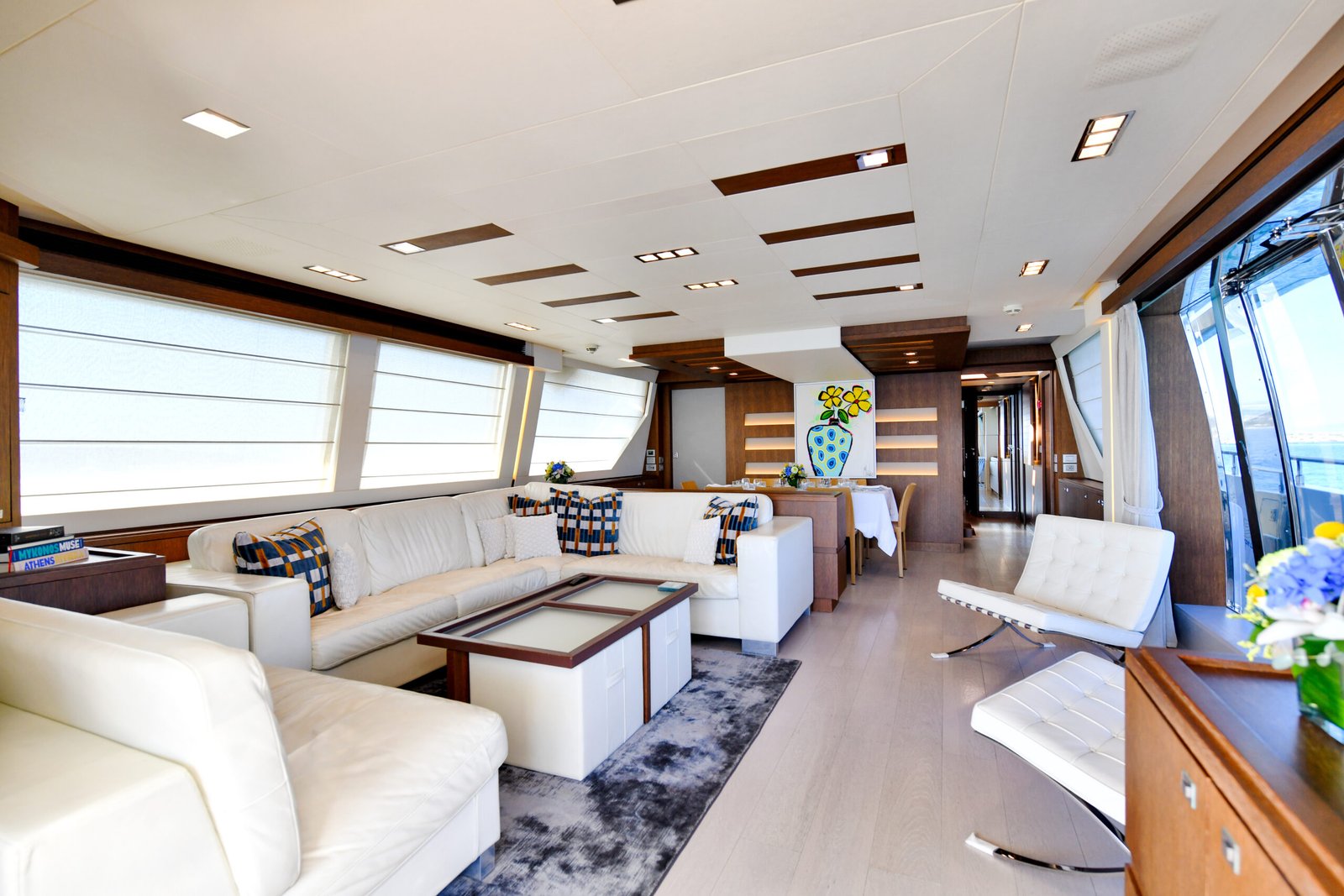 Luxury Motor Yacht INFINITAS