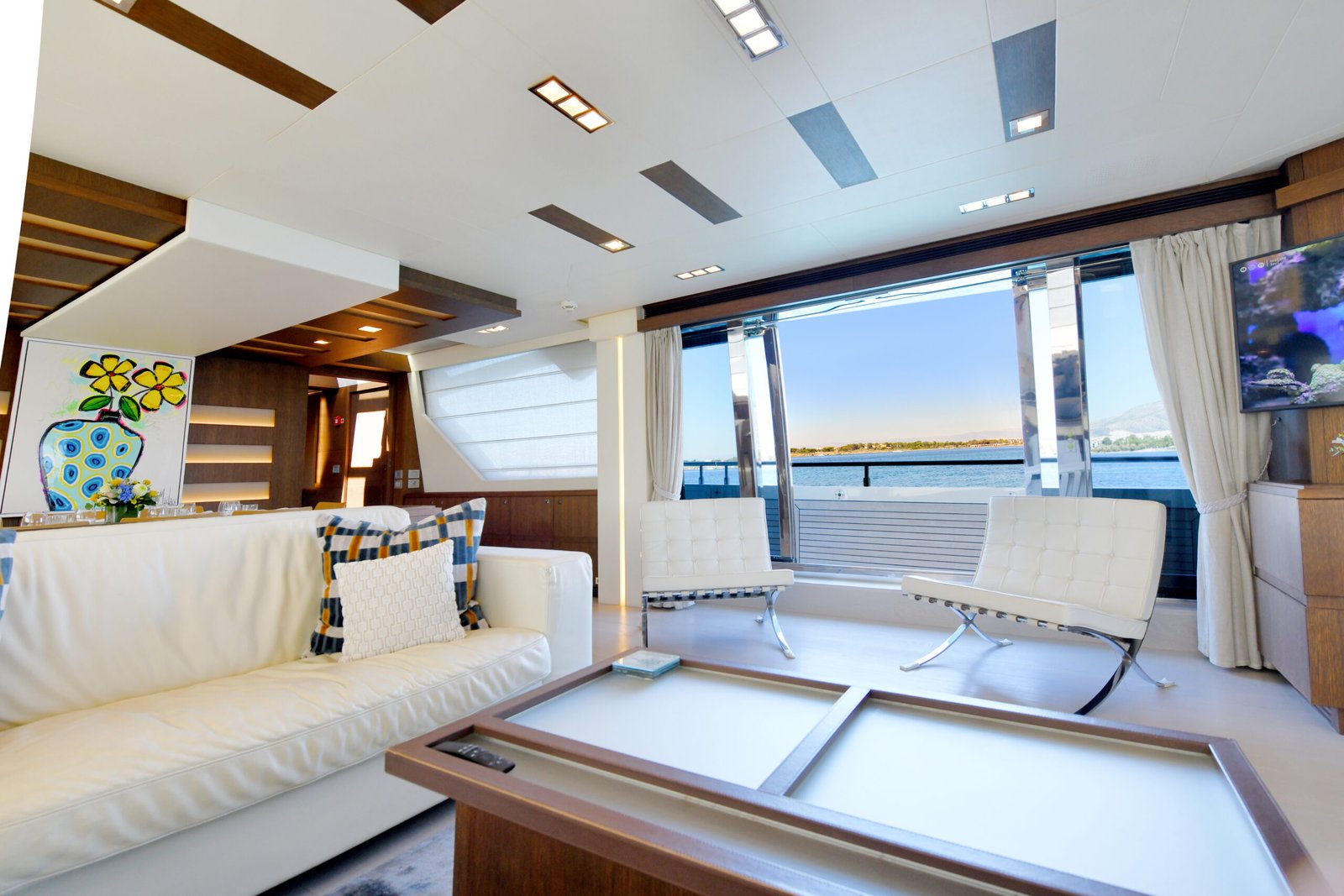 Luxury Motor Yacht INFINITAS