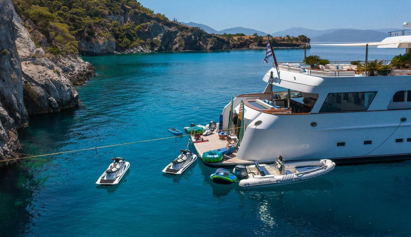 Mega Motor Yacht ITOTO