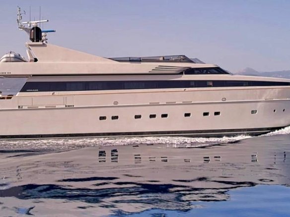 Luxury Motor Yacht KINTARO