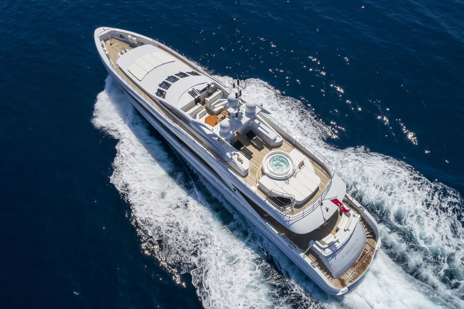 LEQUINOX-3-Hellas-Yachting Luxury Motor Yacht L’EQUINOX