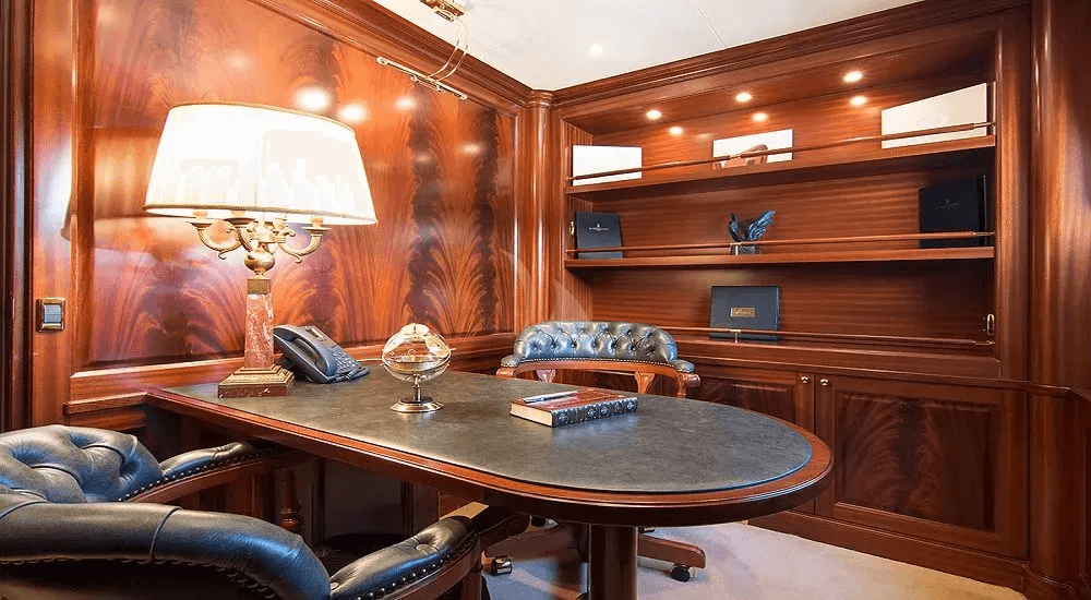 Luxury Motor Yacht OPTİON B
