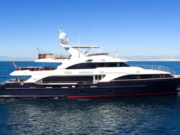 Luxury Motor Yacht OPTİON B