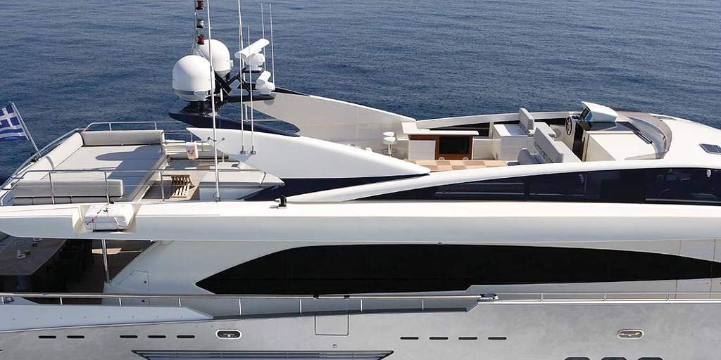 Luxury Motor Yacht DRAGON