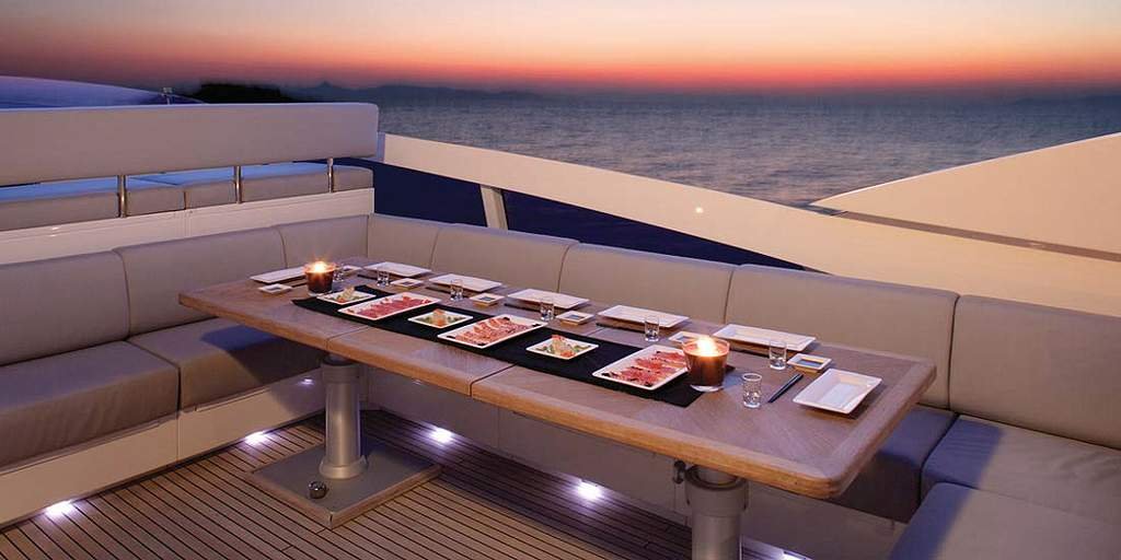 Luxury Motor Yacht DRAGON