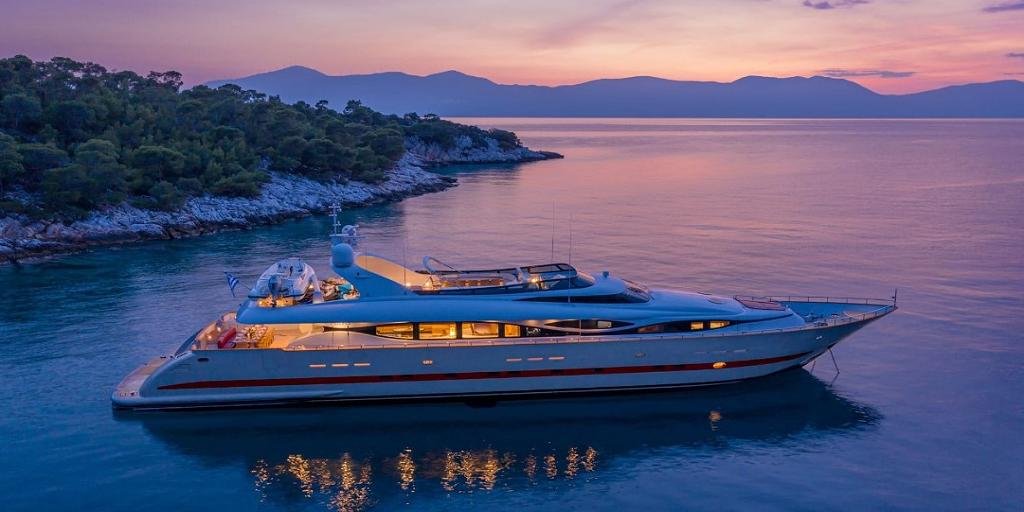 Luxury Motor Yacht GLAROS