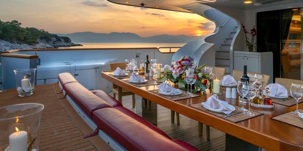 Luxury Motor Yacht GLAROS