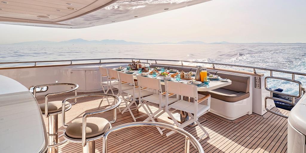 Luxury Motor Yacht ANASA