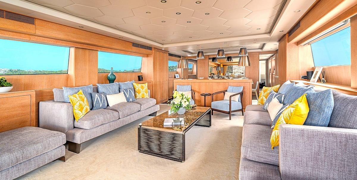 Luxury Motor Yacht GLADIUS
