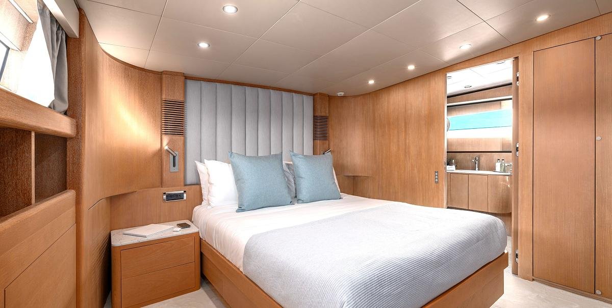 Luxury Motor Yacht GLADIUS