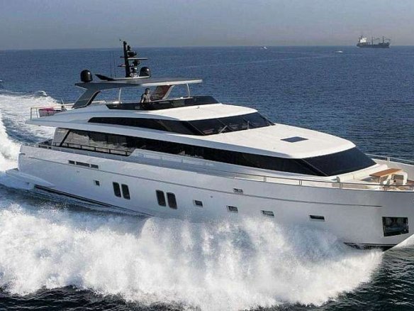 Luxury Motor Yacht GOLDEN