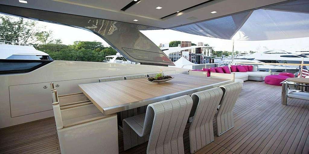 Luxury Motor Yacht GOLDEN