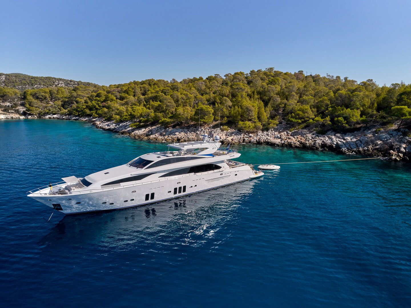 Luxury Motor Yacht HAKUNA MATATA
