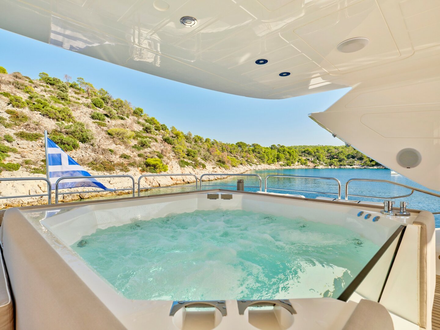 Luxury Motor Yacht MAKANI II