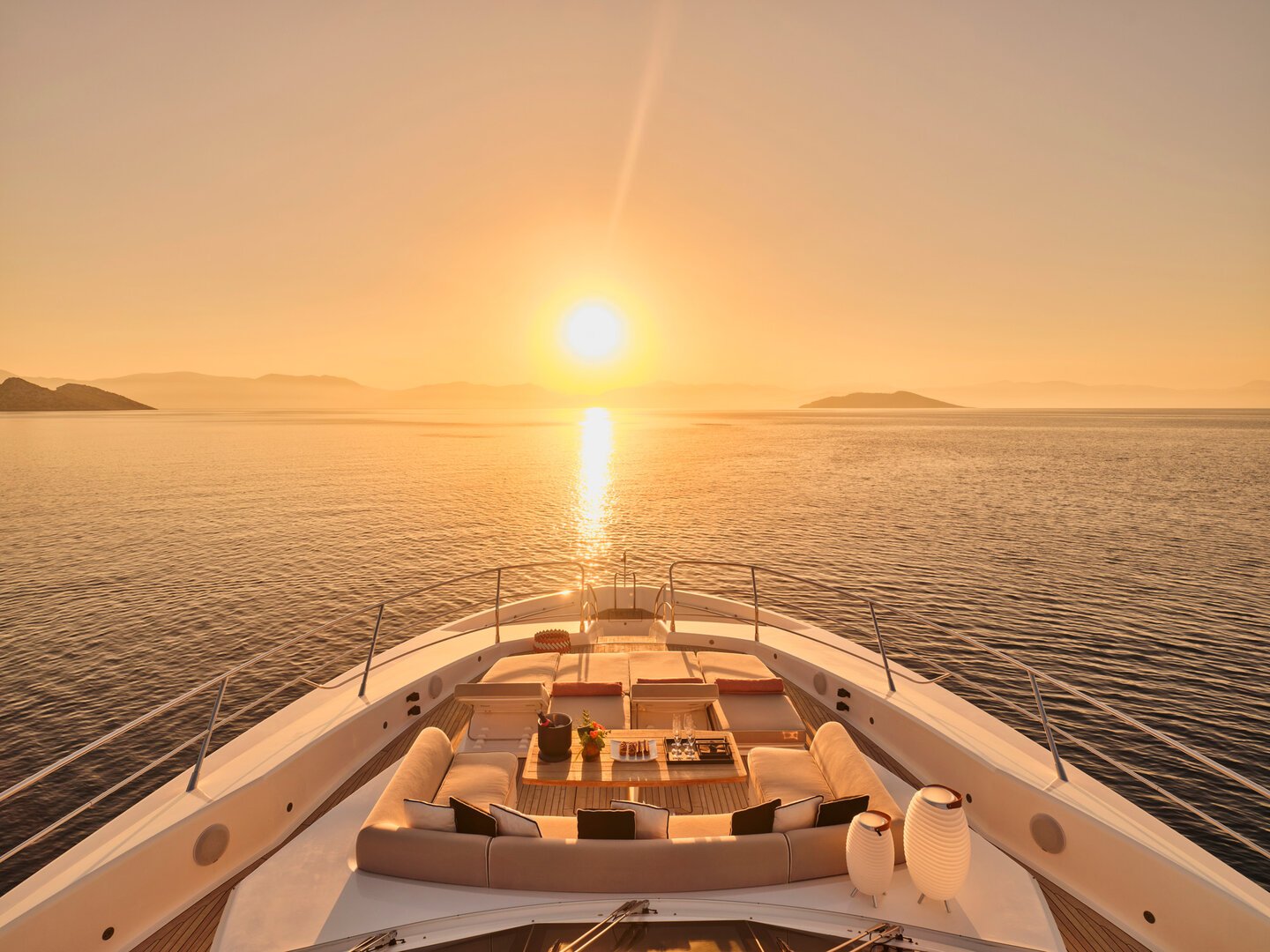 Luxury Motor Yacht MAKANI II