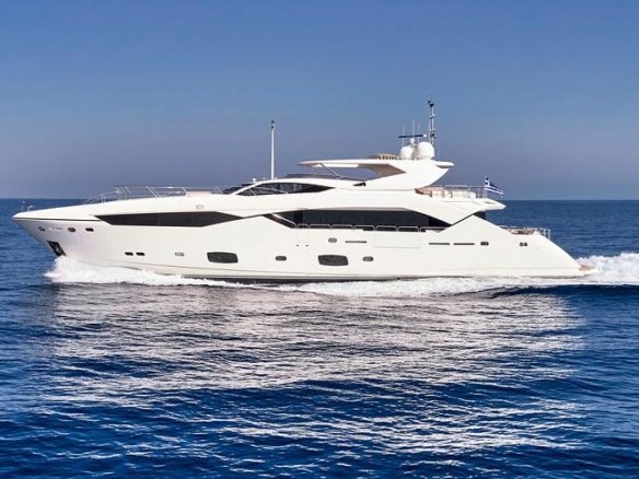 Luxury Motor Yacht MAKANI II
