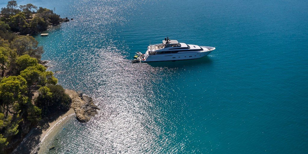 Motor-Yacht-Rare-Diamond-10-Hellas-Yachting Luxury Motor Yacht RARE DIAMOND