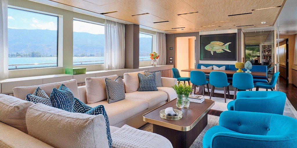 Motor-Yacht-Rare-Diamond-11-Hellas-Yachting Luxury Motor Yacht RARE DIAMOND