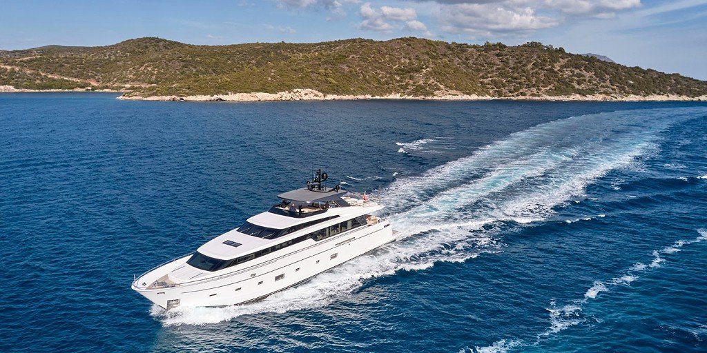 Motor-Yacht-Rare-Diamond-2-Hellas-Yachting Luxury Motor Yacht RARE DIAMOND