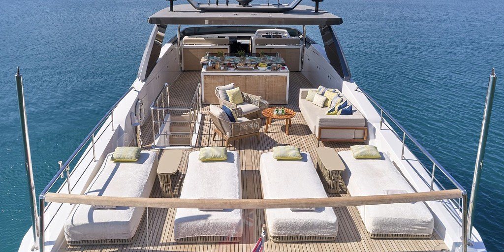 Motor-Yacht-Rare-Diamond-3-Hellas-Yachting Luxury Motor Yacht RARE DIAMOND