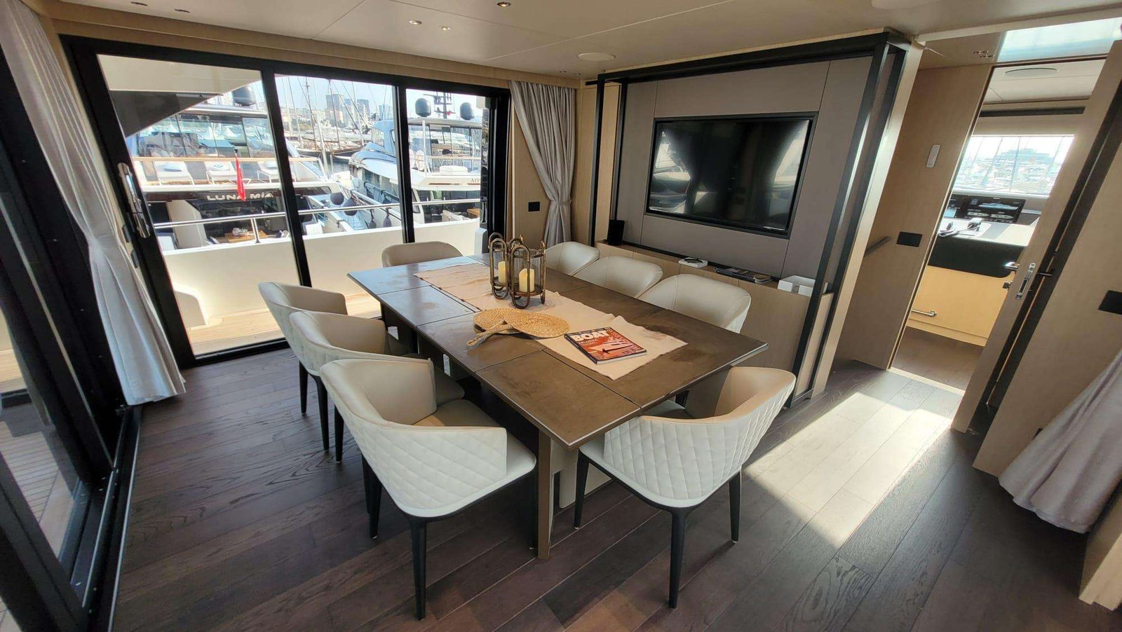 Luxury Motor Yacht FLORI