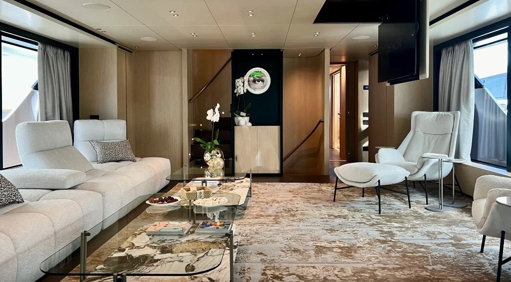 Luxury Motor Yacht FLORI