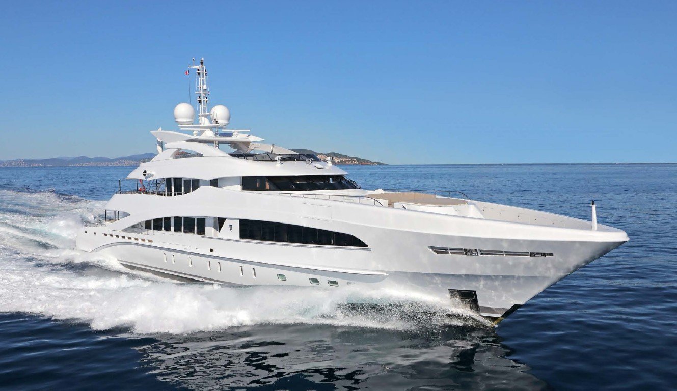 Mega Motor Yacht MADO