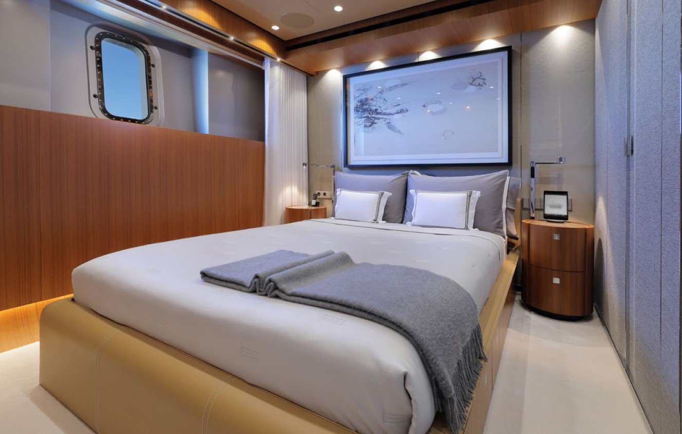 Mega Motor Yacht MADO