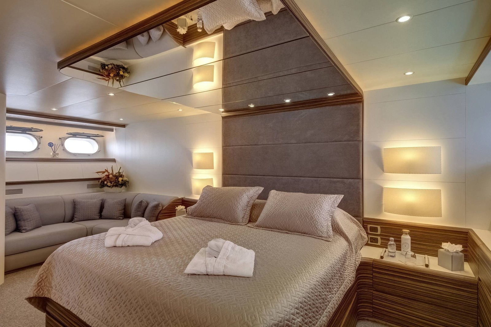 Luxury Motor Yacht PAREAKI II