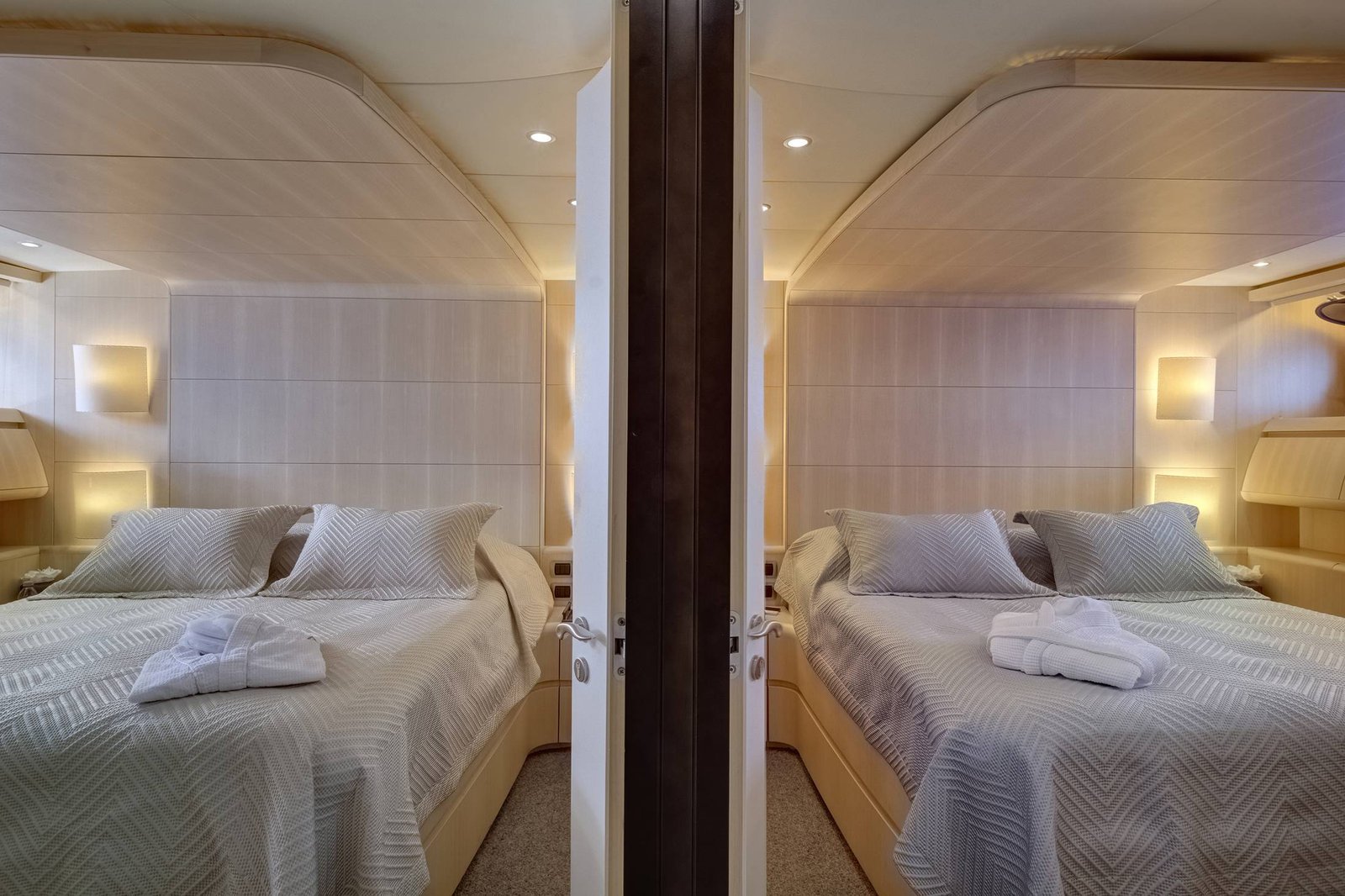 Luxury Motor Yacht PAREAKI II