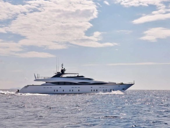 Luxury Motor Yacht PAREAKI II