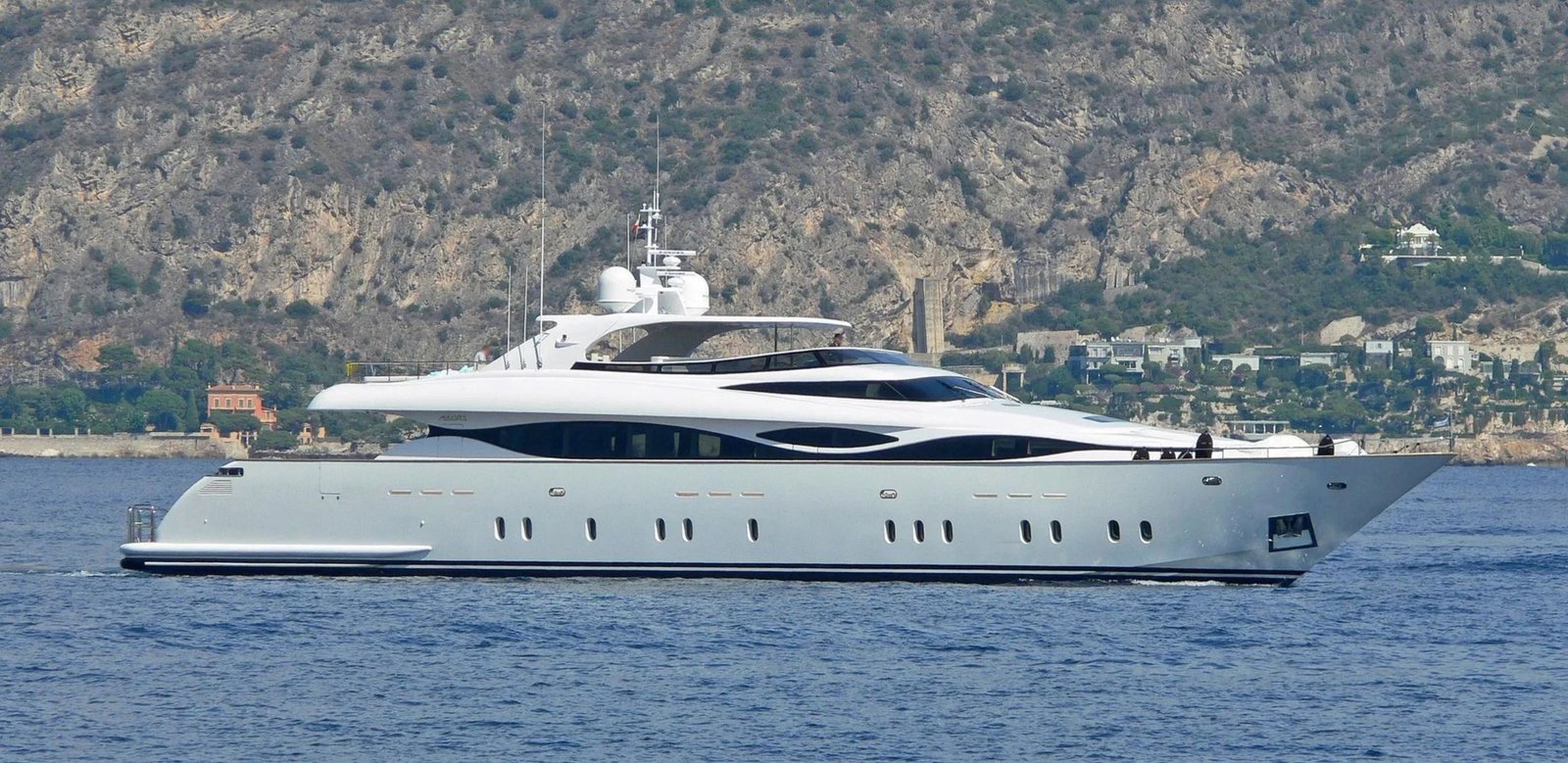Luxury Motor Yacht PAREAKI II
