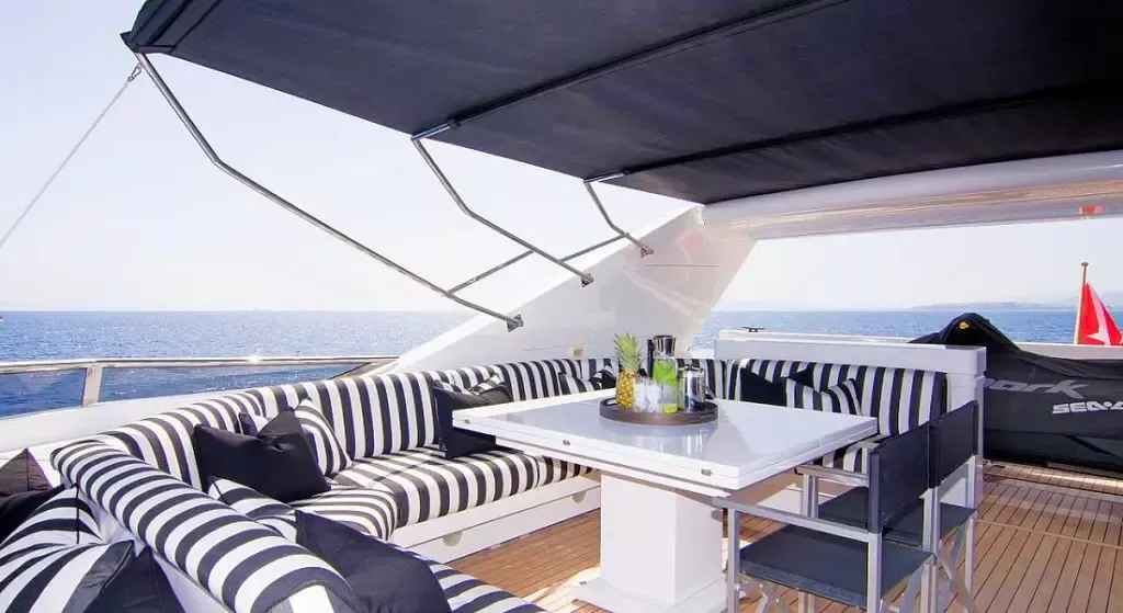Luxury Motor Yacht REGINA K