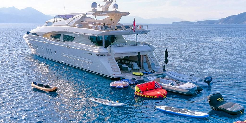 Luxury Motor Yacht RINI