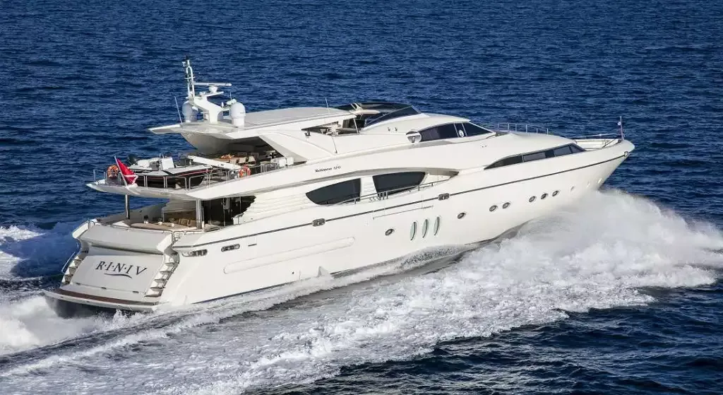 Luxury Motor Yacht RINI V
