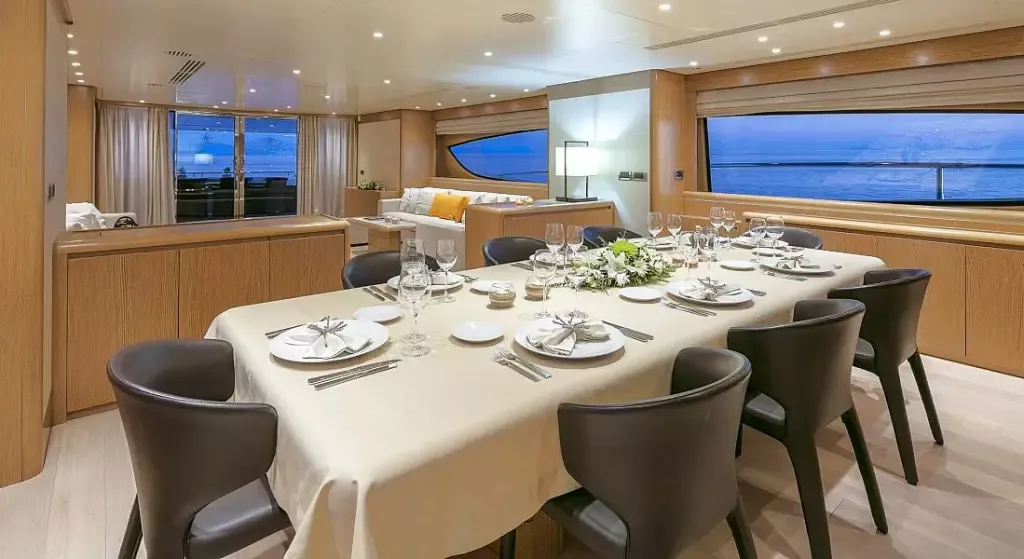 Luxury Motor Yacht RINI V