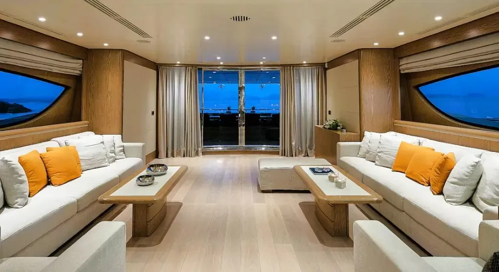 Luxury Motor Yacht RINI V