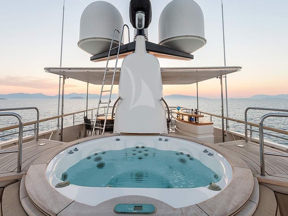 Luxury Motor Yacht SOURAYA