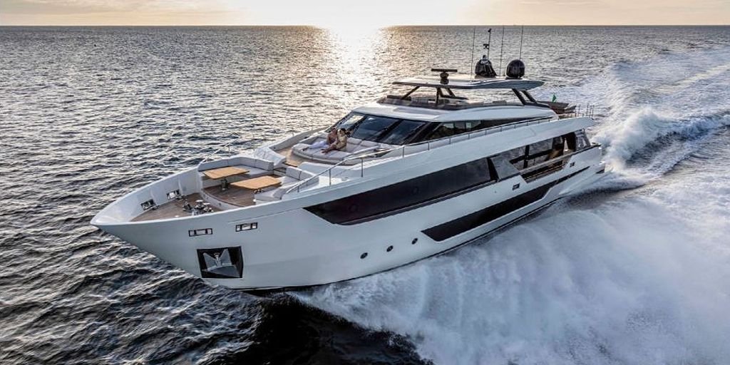 Luxury Motor Yacht SPICA