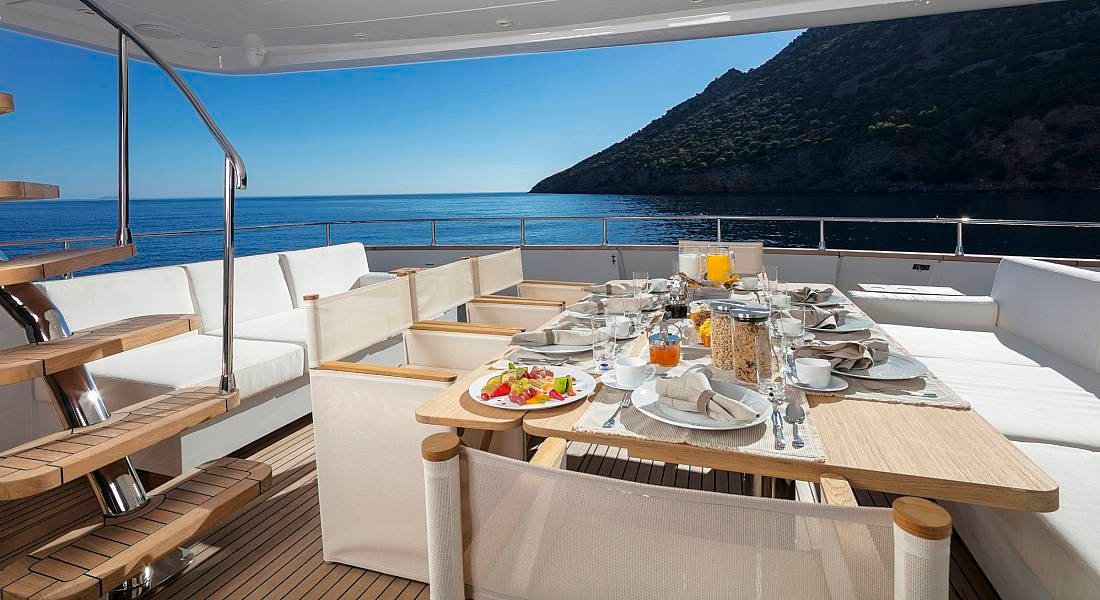 Luxury Motor Yacht SOLE DI MARE